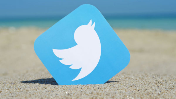 twitter-bird-logo-beach-ss-1920